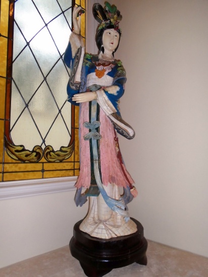 Bone statue of a Japanese "Lady in waiting". Hand painted.