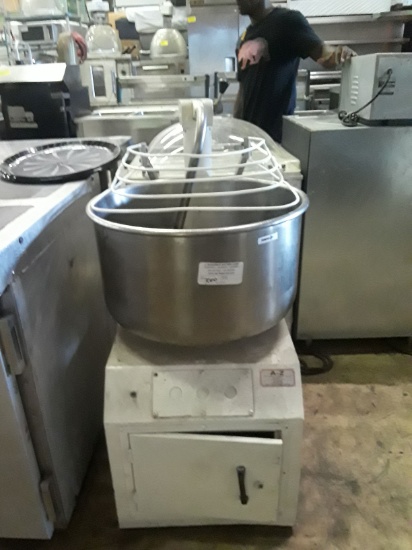 Spiral Dough Mixer 50 QT.