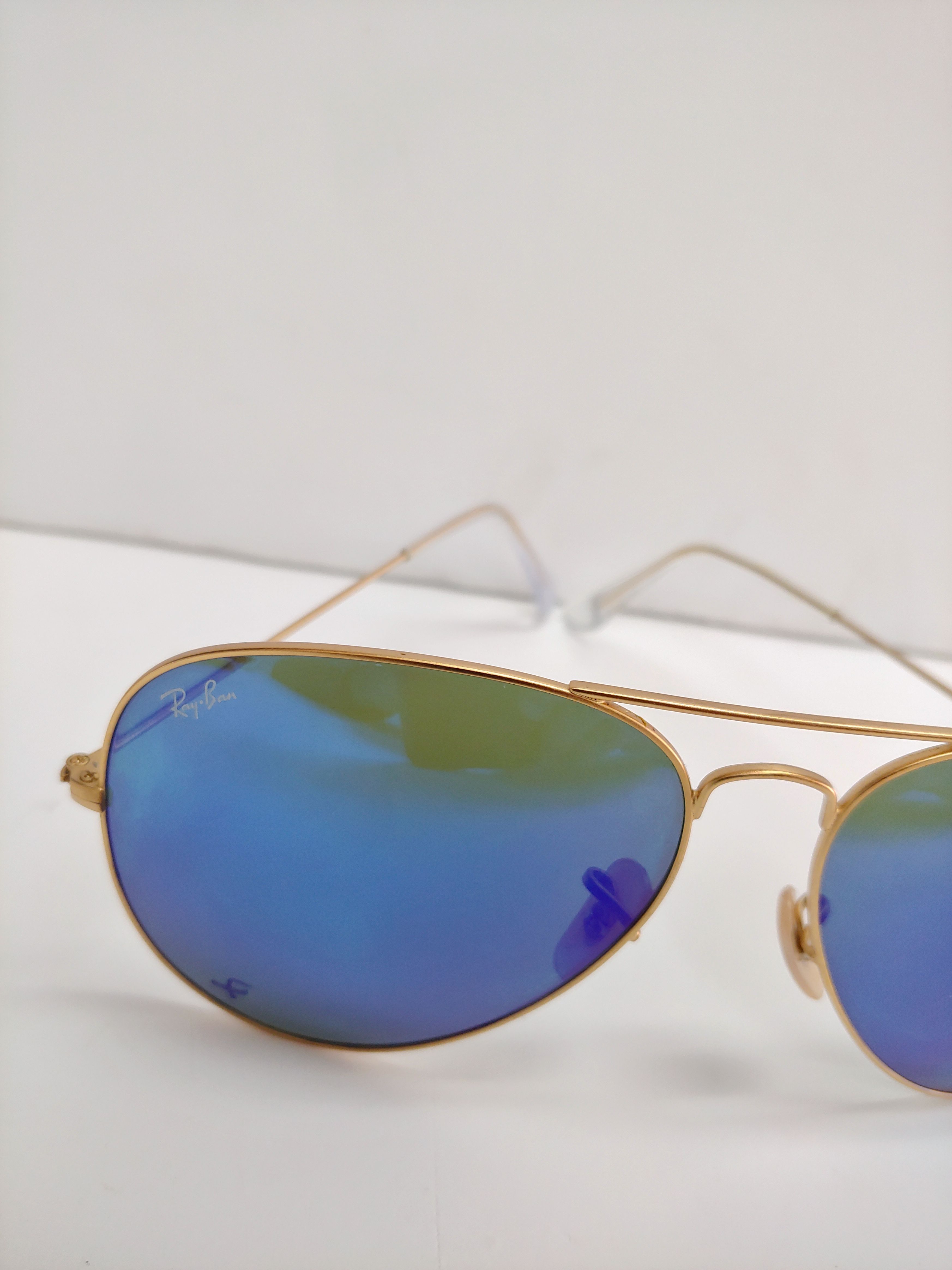 Ray-Ban Gold/ blue  001/32  Sunglasses RB3026 large New Ray Ban Classic Large Aviator RB3026 Gold Blue Lens 001  main image 2