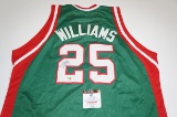 Mo Williams signed Milwaukee Bucks Jersey.