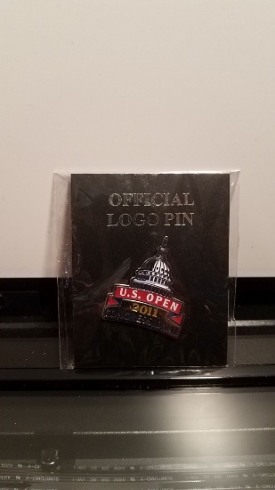 RARE OFFICIAL CONGRESS LOGO PIN