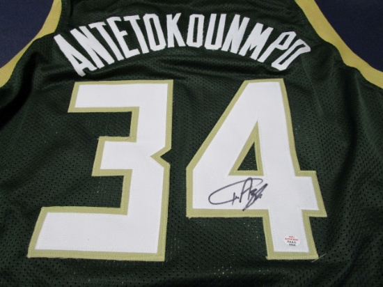 Giannis Antetokounmpo of the Milwaukee Bucks autographed green basketball jersey COA 606