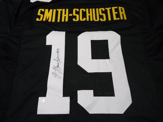 JuJu Smith Schuster of the Pittsburgh Steelers Autographed black football jersey Certified COA 073