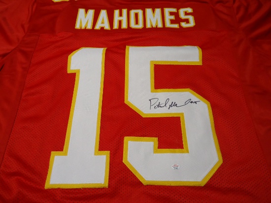 Pat Mahomes of the Kansas City Chiefs Signed Autographed red football jersey Certified COA 785
