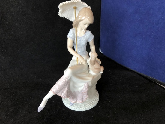 Lladro Figurine