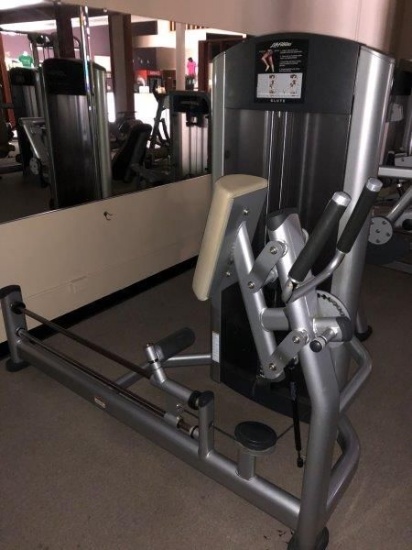 Life Fitness Glute Machine / Glute Buster