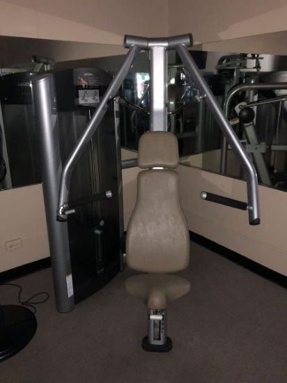 Life Fitness Commercial Chest Press