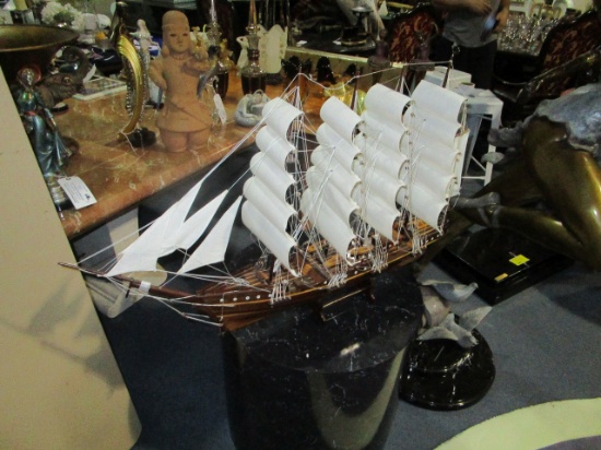 Tall Sailing Ship - Wooden Model ship - excellent condition