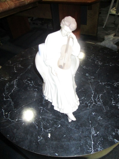 Bing and Grondahl Porcelain - Lady playing Violin - No. 1729