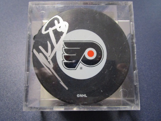 Roman Cechmanek of the Philadelphia Flyers signed autographed hockey puck Topps COA 045