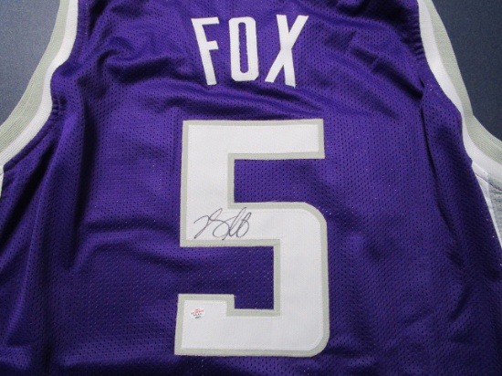 DeAaron Fox of the Sacramento Kings signed autographed basketball jersey PAAS COA 851
