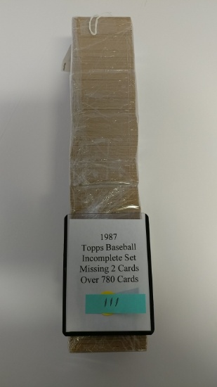 Box of Approximately 700 Baseball Cards