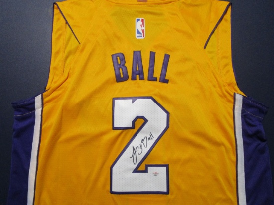 Lonzo Ball of the LA Lakers signed autographed basketball jersey PAAS COA 578