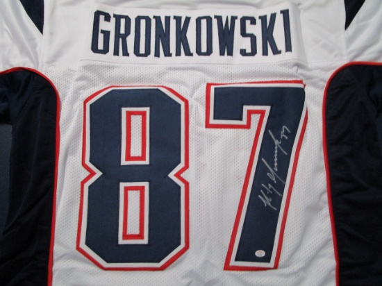Rob Gronkowski of the New England Patriots signed autographed football jersey PAAS COA 426