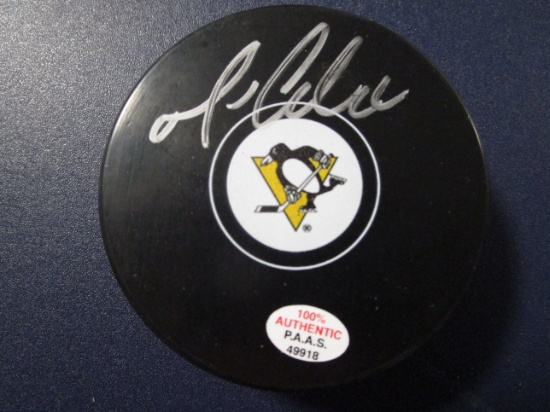 Mario Lemieux of the Pittsburgh Penguins signed autographed hockey puck PAAS COA 918