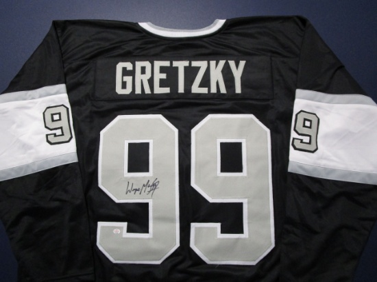 Wayne Gretzky of the LA Kings signed autographed hockey jersey PAAS COA 229