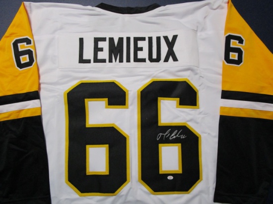 Mario Lemieux of the Pittsburgh Penguins signed autographed hockey jersey PAAS COA 355