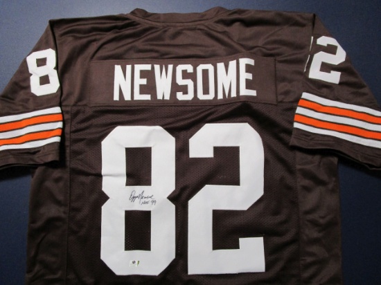 Ozzie Newsome of the Cleveland Browns signed autographed football jersey GA COA 945