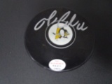 Mario Lemieux of the Pittsburgh Penguins signed autographed hockey puck PAAS COA 833
