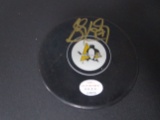 Sidney Crosby of the Pittsburgh Penguins signed autographed hockey puck PAAS COA 820