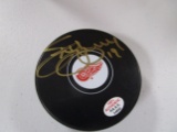 Steve Yzerman of the Detroit Red Wings signed autographed hockey puck PAAS COA 850