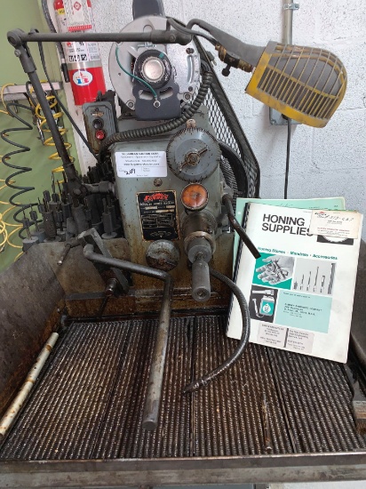 Sunnen Hone Machine, Model # MB8-1290, Serial # 15886