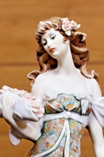 Giuseppe Armani Figurine