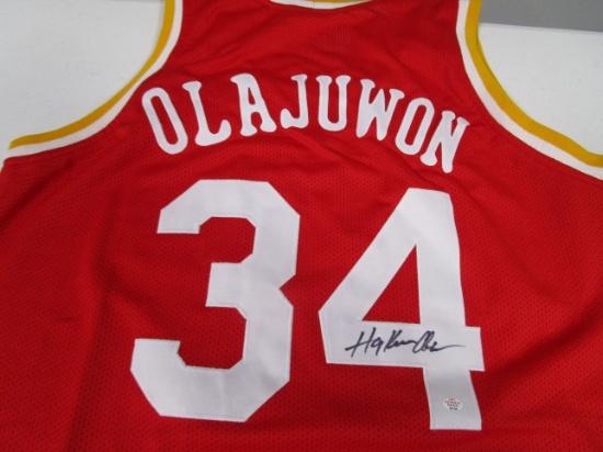 Hakeem Olajuwon of the Houston Rockets signed autographed basketball jersey PAAS COA 730