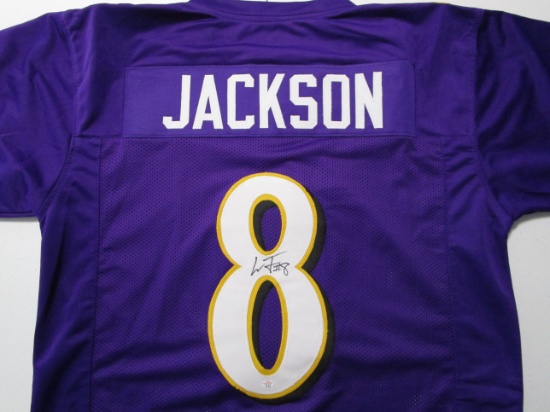 Lamar Jackson of the Baltimore Ravens signed autographed football jersey PAAS COA 194