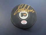 Eric Lindros of the Philadelphia Flyers signed autographed logo hockey puck PAAS COA 806