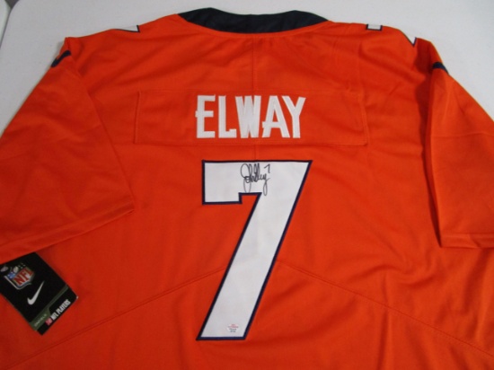 John Elway of the Denver Broncos signed autographed football jersey PAAS COA 105