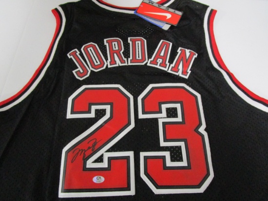 Michael Jordan of the Chicago Bulls signed autographed basketball jersey CA COA 343