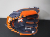 Jose Altuve of the Houston Astros signed autographed baseball glove PAAS COA 747