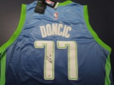 Luka Doncic of the Dallas Mavericks signed autographed basketball jersey PAAS COA 157