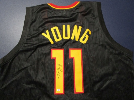 Trae Young of the Atlanta Hawks signed autographed basketball jersey PAAS 294