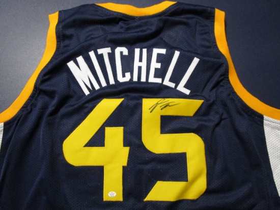 Donovan Mitchell of the Utah Jazz signed autographed basketball jersey PAAS 735