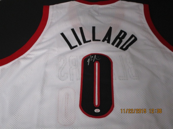 Damian Lillard of the Portland Trailblazers signed autographed basketball jersey PAAS COA 322