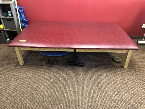 Large Stretch Table