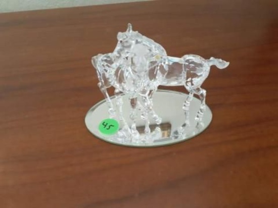 Pair of Horses - Swarovski Crystal with mirrored base