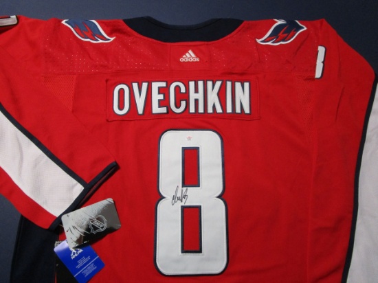 Alexander Ovechkin of the Washington Capitals signed autographed hockey jersey PAAS COA 701