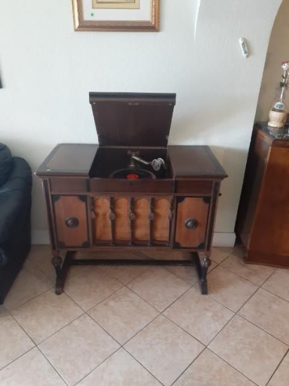 Antique Stereo by Brunswick - working