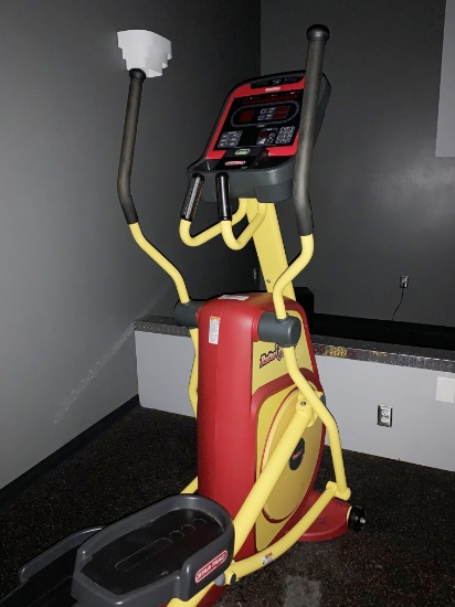 Star Trac E-CT Elliptical Trainer