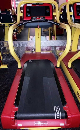 StarTrac E-TRx Treadmill
