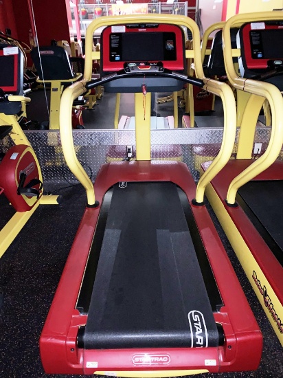 StarTrac E-TRx Treadmill