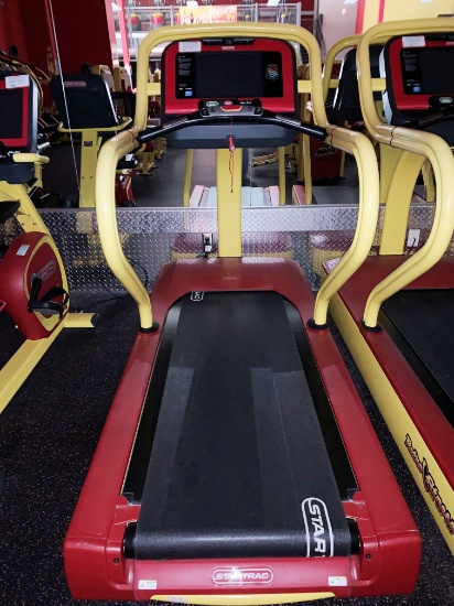StarTrac E-TRx Treadmill