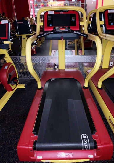 StarTrac E-TRx Treadmill