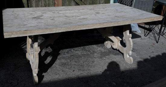 White wash dining table for entertainment