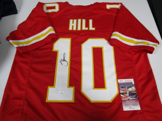 Tyreek Hill of the Kansas City Chiefs signed autographed football jersey JSA COA 952