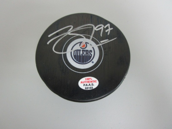 Connor McDavid of the Edmonton Oilers signed autographed logo hockey puck PAAS COA 103