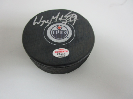 Wayne Gretzky of the Edmonton Oilers signed autographed logo hockey puck PAAS COA 092
